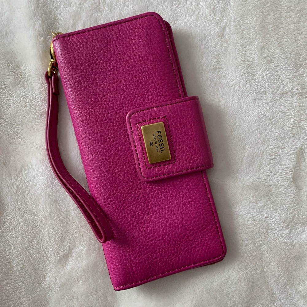 Pink leather wallet from Fossil
